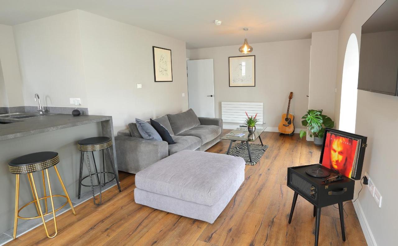 The Breathe Residence Rhyl Extérieur photo